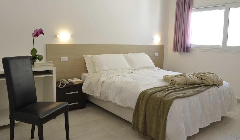 Residence Hotel Rubino Fogliano Marina Exteriér fotografie